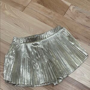 NWOT MIA New York Metallic Gold Pleated Skort